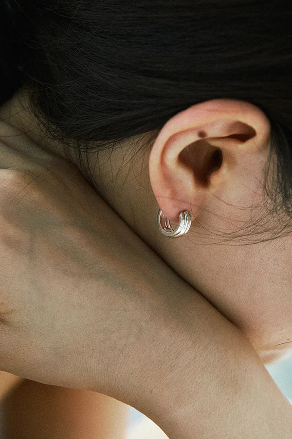 ROUNDED POTTERY VESSEL ONE-TOUCH EARRINGS