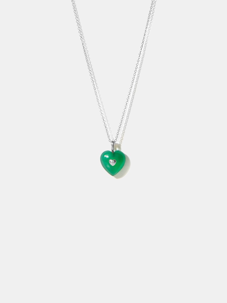 Very Vintage Green Chalcenony Silver Heart Pendant Necklace