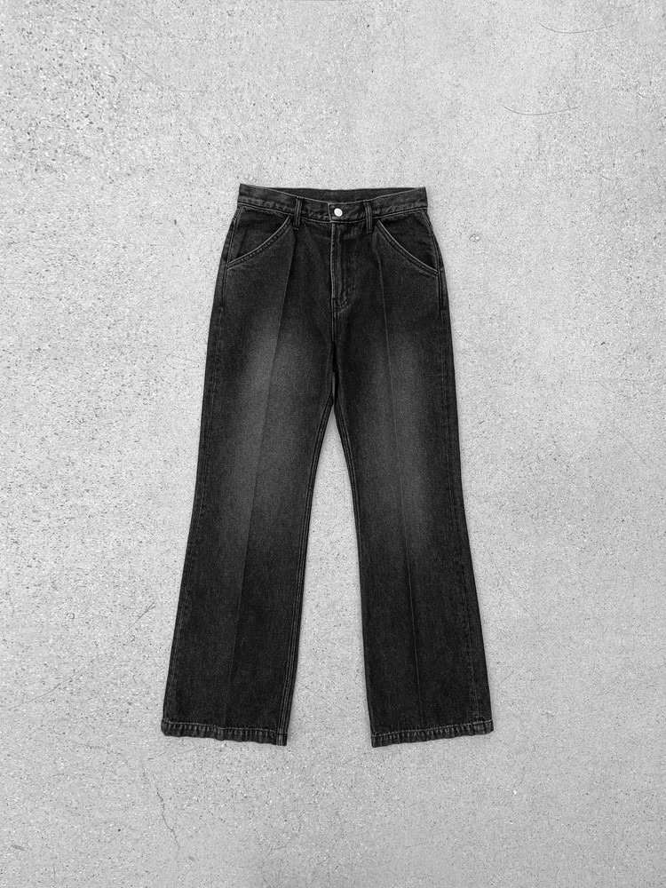 Wide Boot-Cut Jeans Washed Black